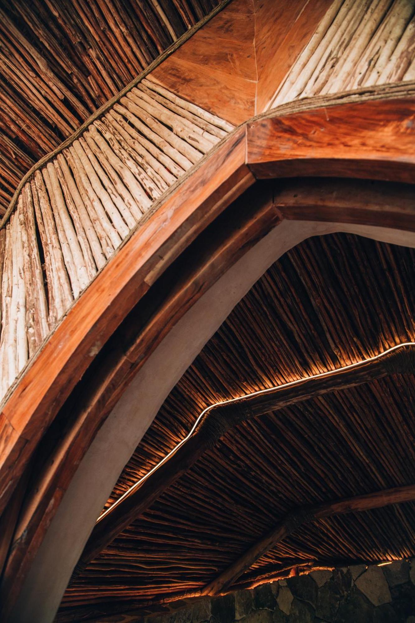 Ikal Tulum Hotel Екстер'єр фото The ceiling of the main hall