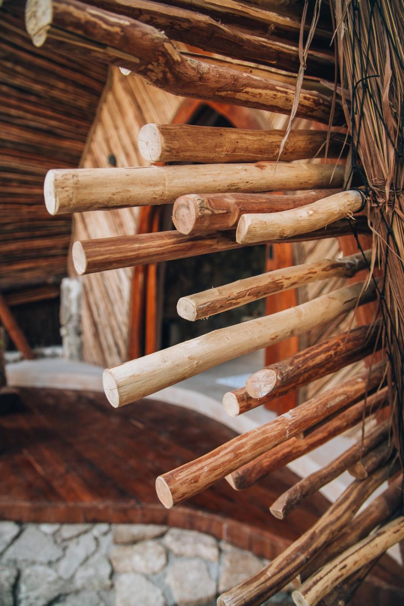 Ikal Tulum Hotel Екстер'єр фото Detail of the spiral staircase